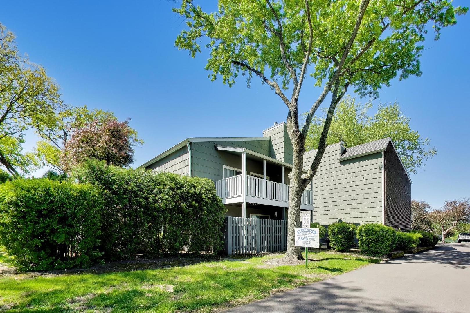 1520 Stonebridge Trail Wheaton IL 60189