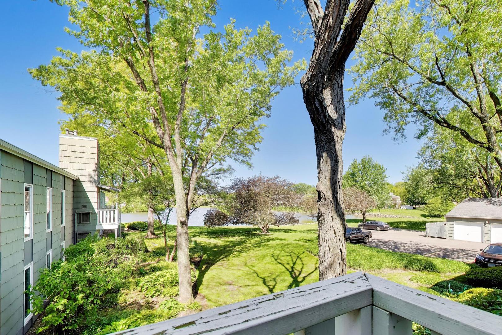 1520 Stonebridge Trail Wheaton IL 60189
