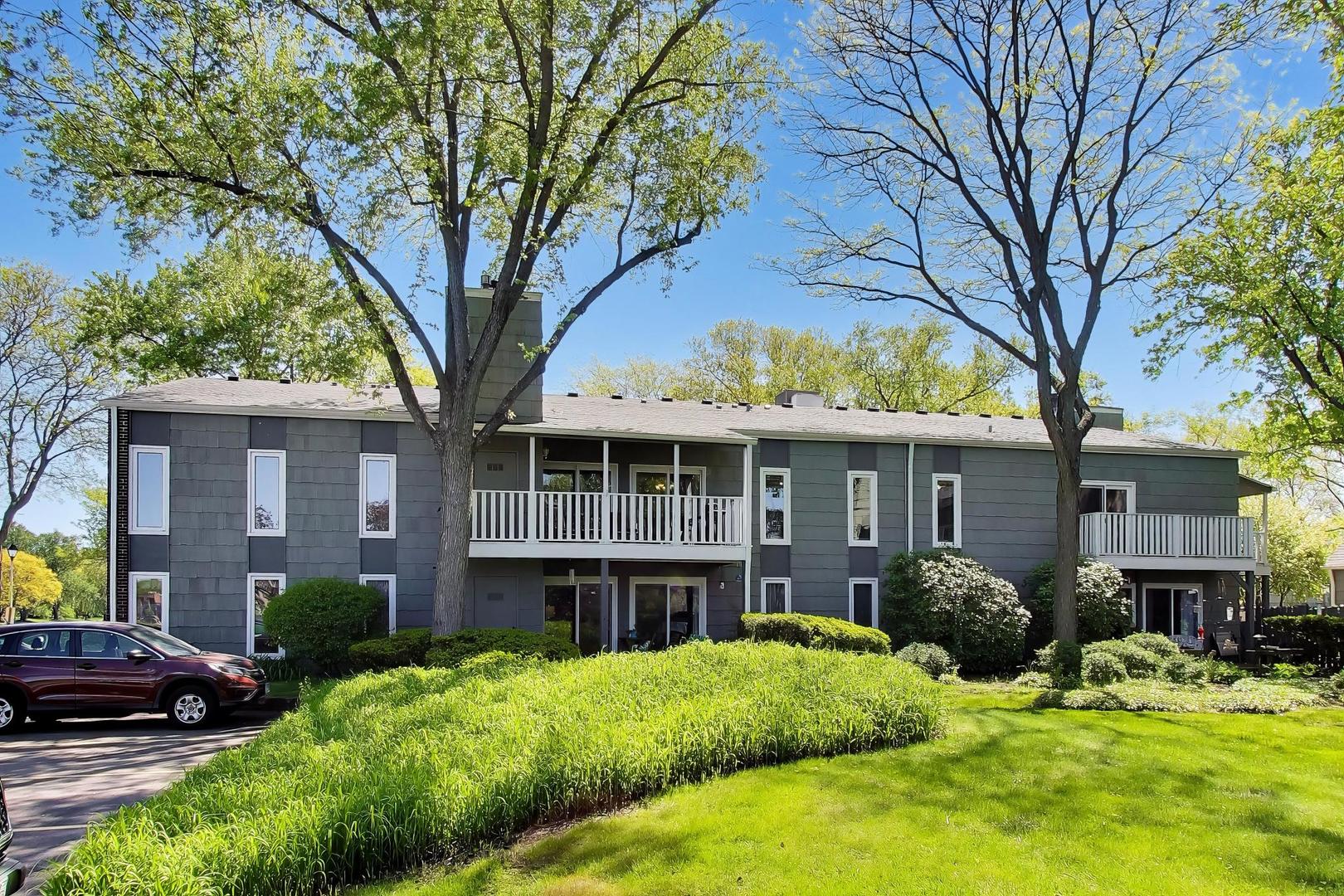 1520 Stonebridge Trail Wheaton IL 60189
