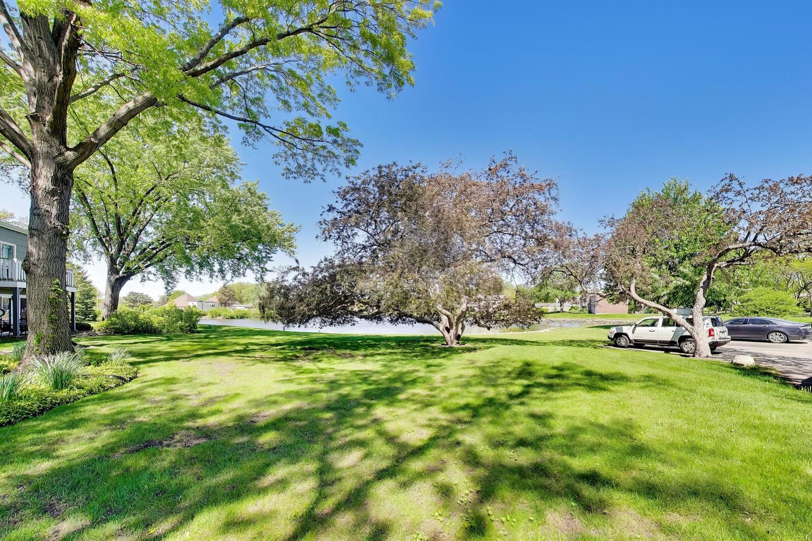 1520 Stonebridge Trail Wheaton IL 60189