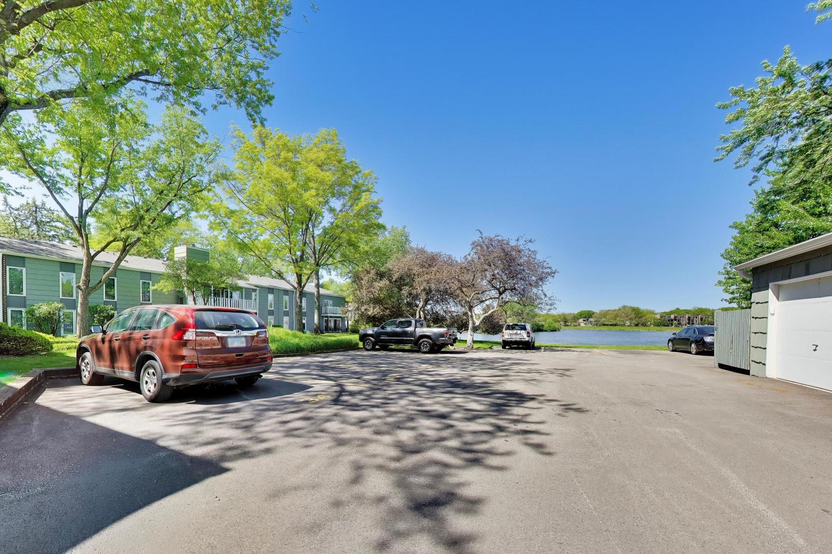 1520 Stonebridge Trail Wheaton IL 60189