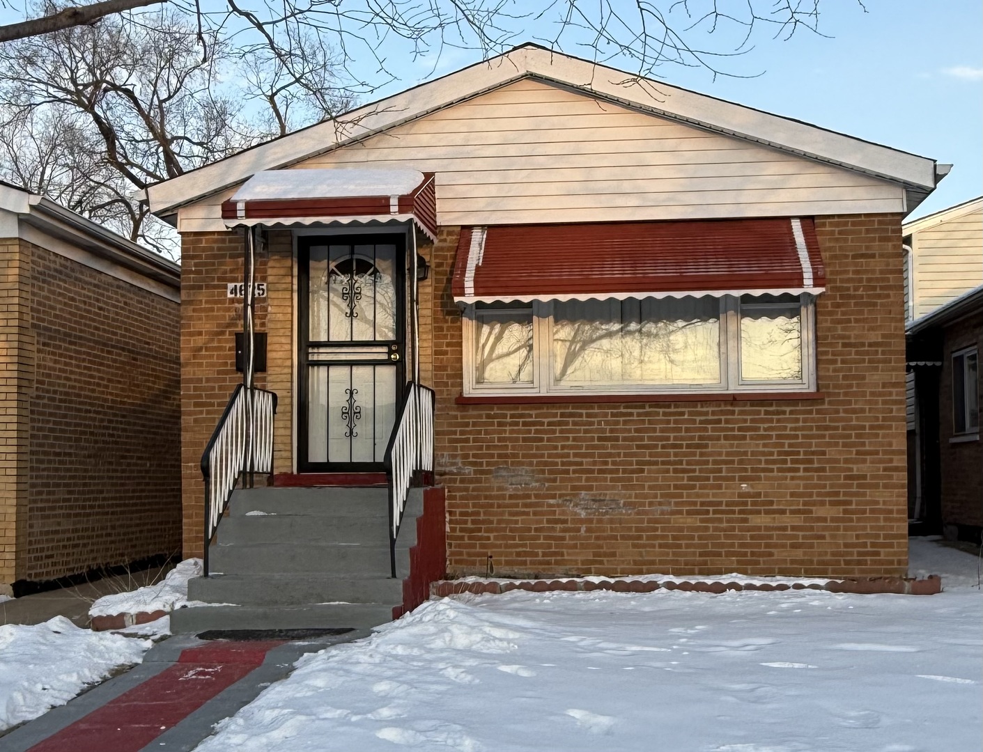 4625 South Laramie Avenue Chicago IL 60638