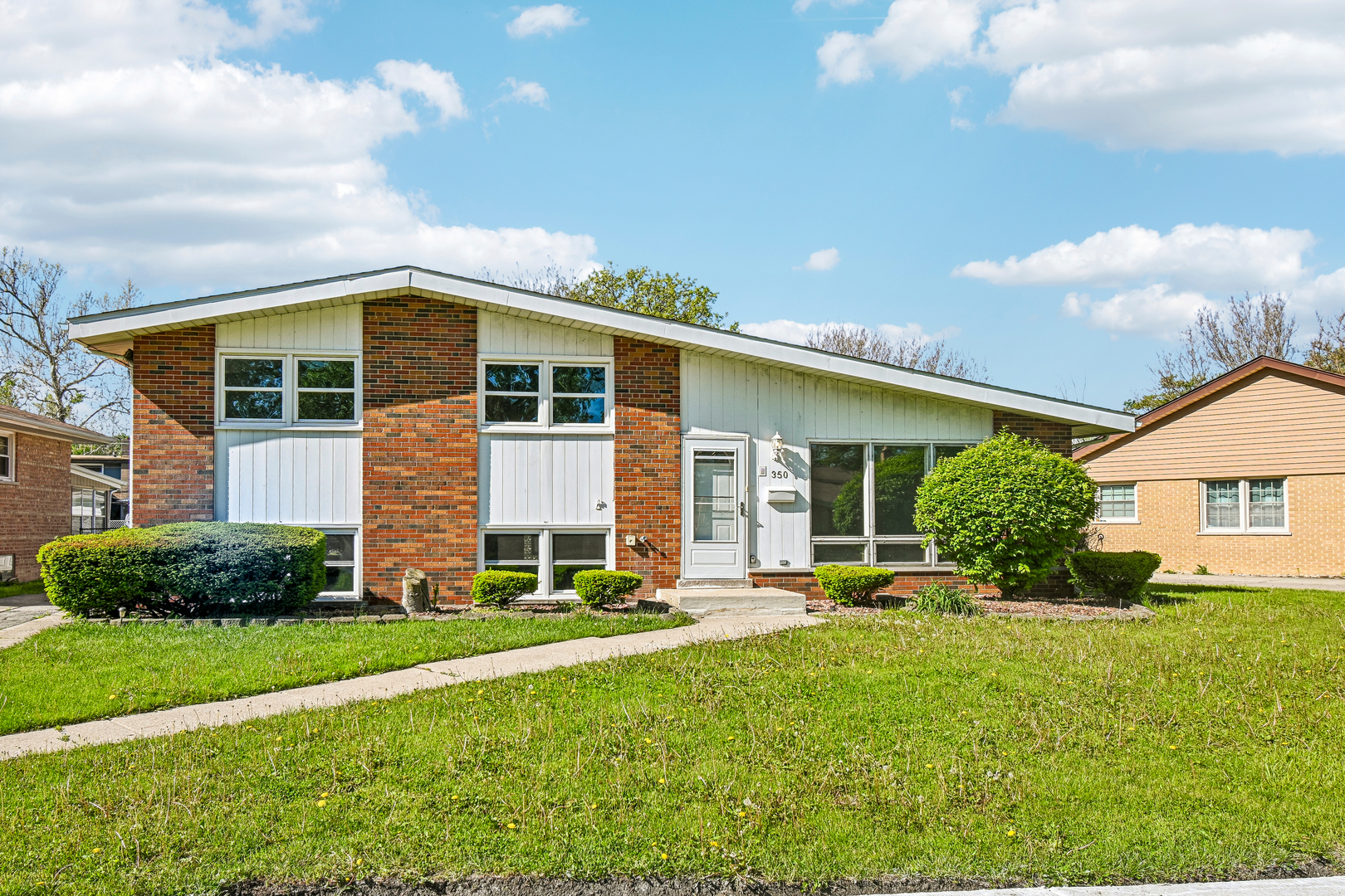 350 Carey Court Chicago Heights IL 60411