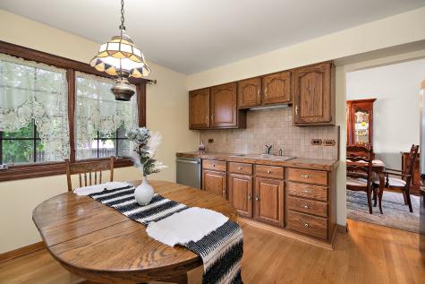 1409 East Rosehill Drive Arlington Heights IL 60004