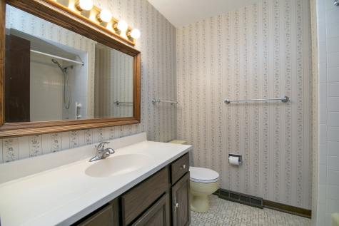 1409 East Rosehill Drive Arlington Heights IL 60004