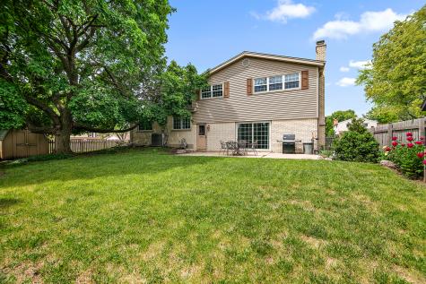 1409 East Rosehill Drive Arlington Heights IL 60004