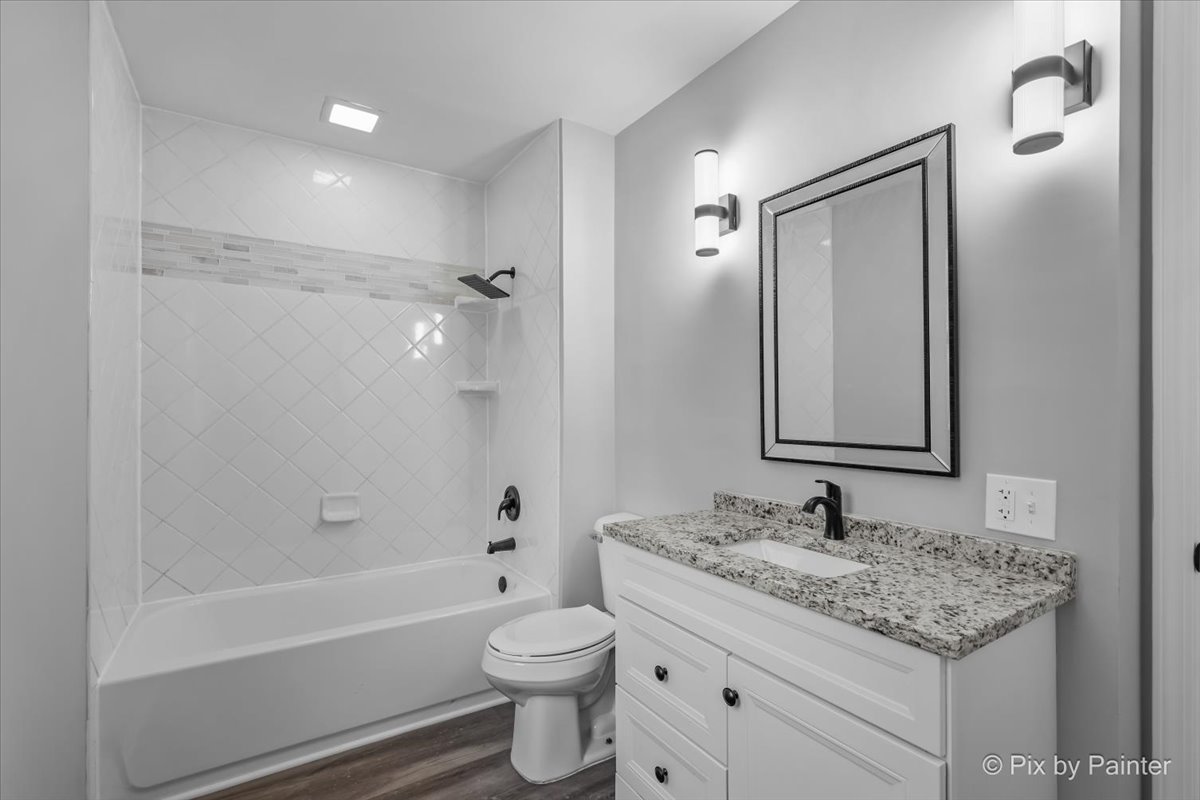 166 Tracy Way Bolingbrook IL 60440