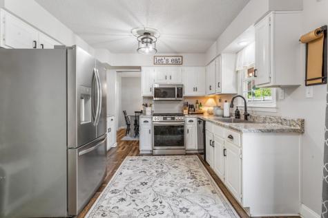401 Cedar Drive Clinton IL 61727