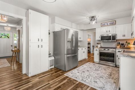 401 Cedar Drive Clinton IL 61727