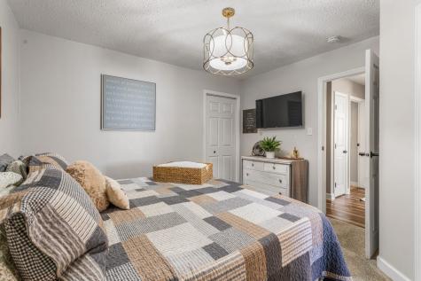 401 Cedar Drive Clinton IL 61727