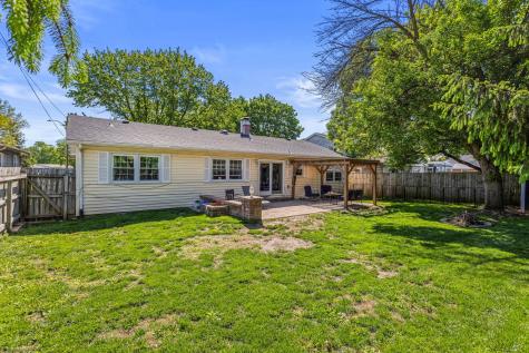 401 Cedar Drive Clinton IL 61727