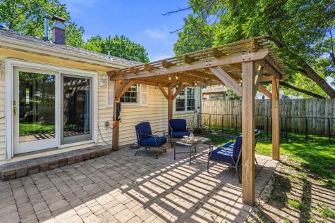401 Cedar Drive Clinton IL 61727