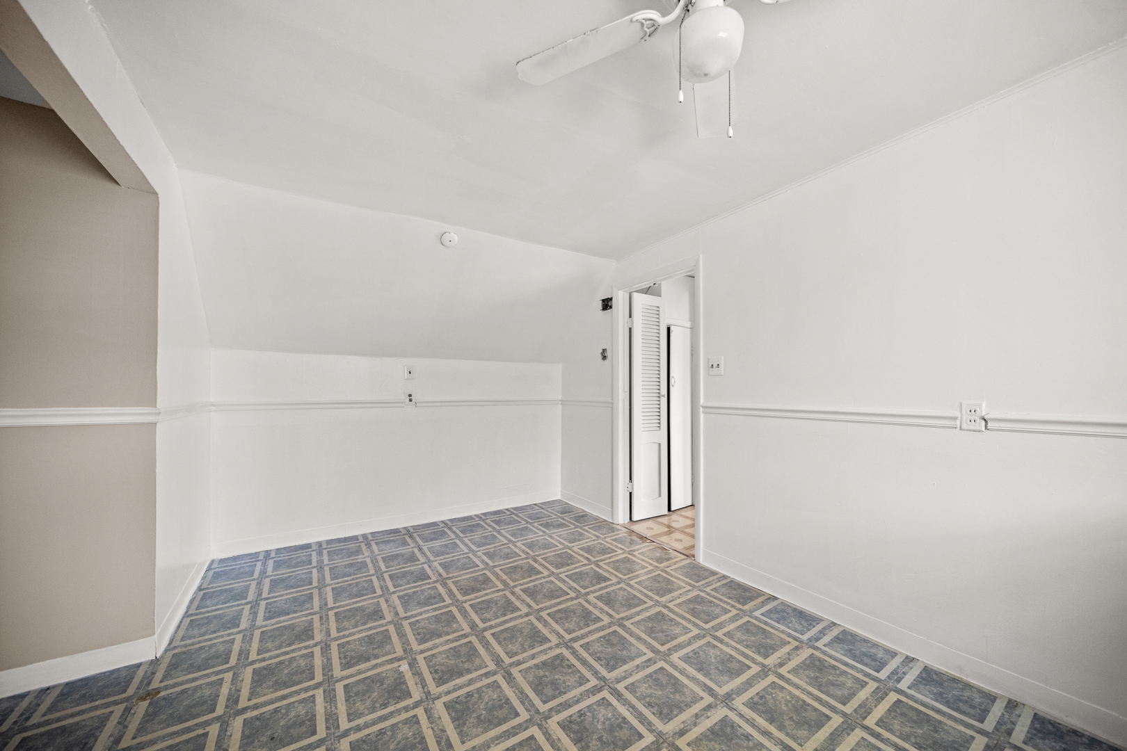 10441 South Avenue H Avenue Chicago IL 60617