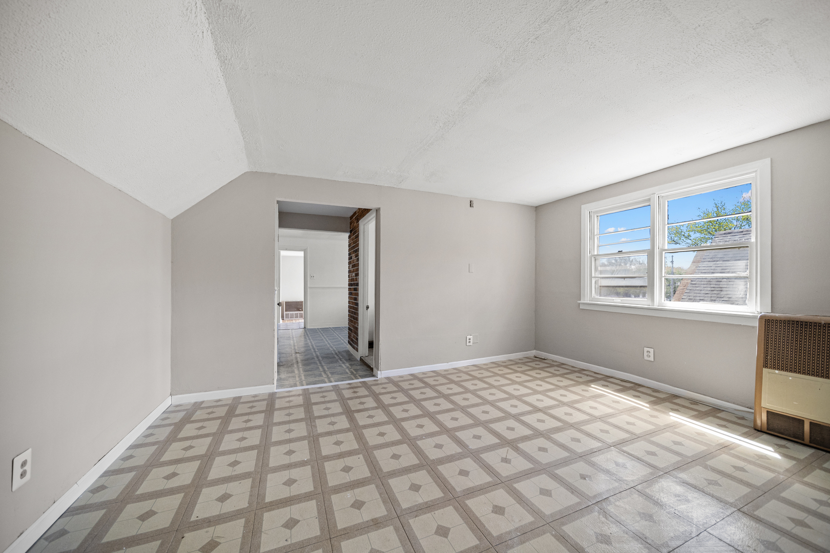 10441 South Avenue H Avenue Chicago IL 60617