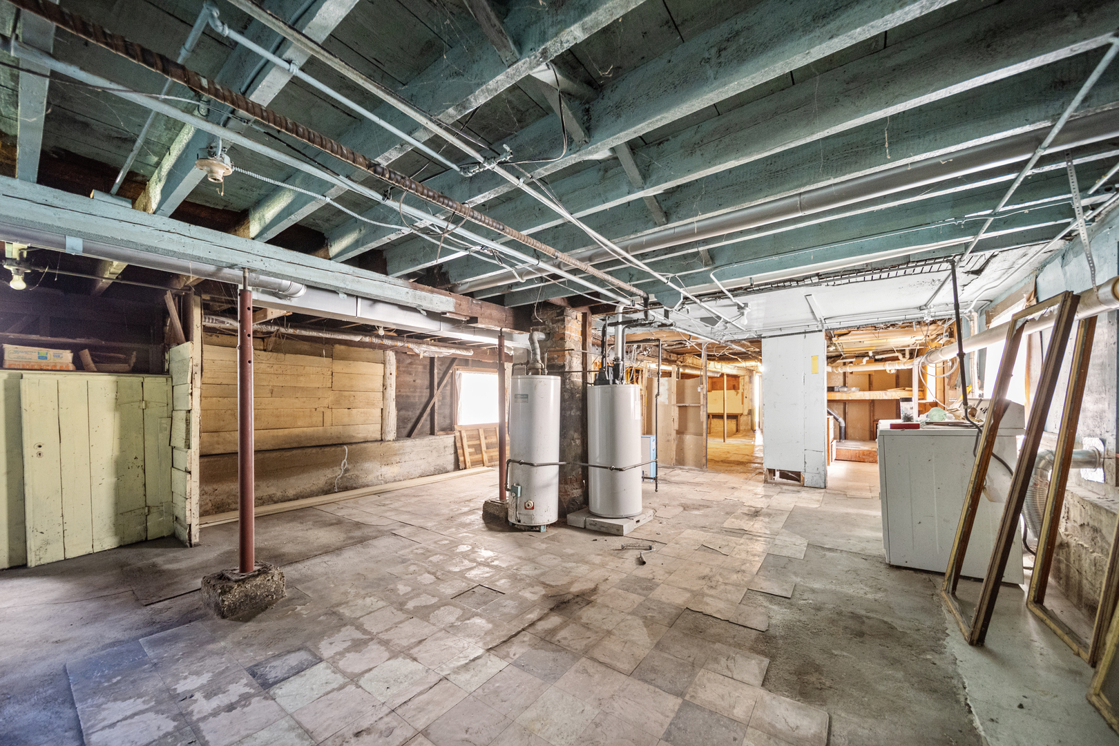 10441 South Avenue H Avenue Chicago IL 60617