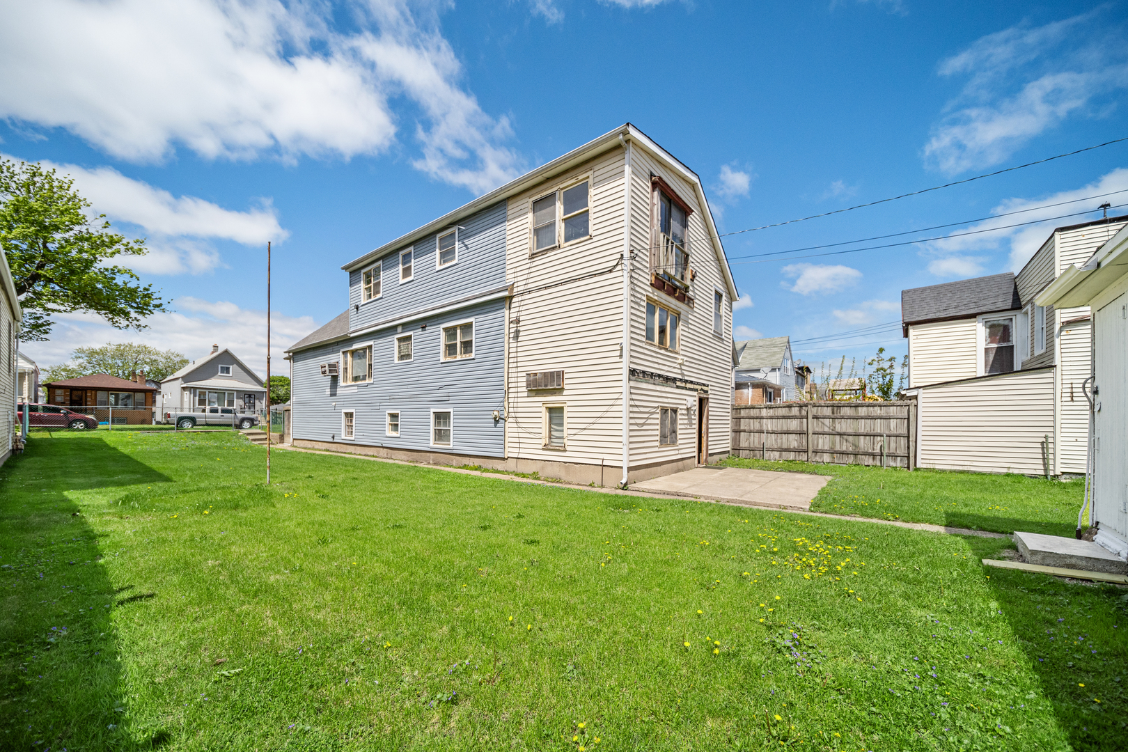 10441 South Avenue H Avenue Chicago IL 60617