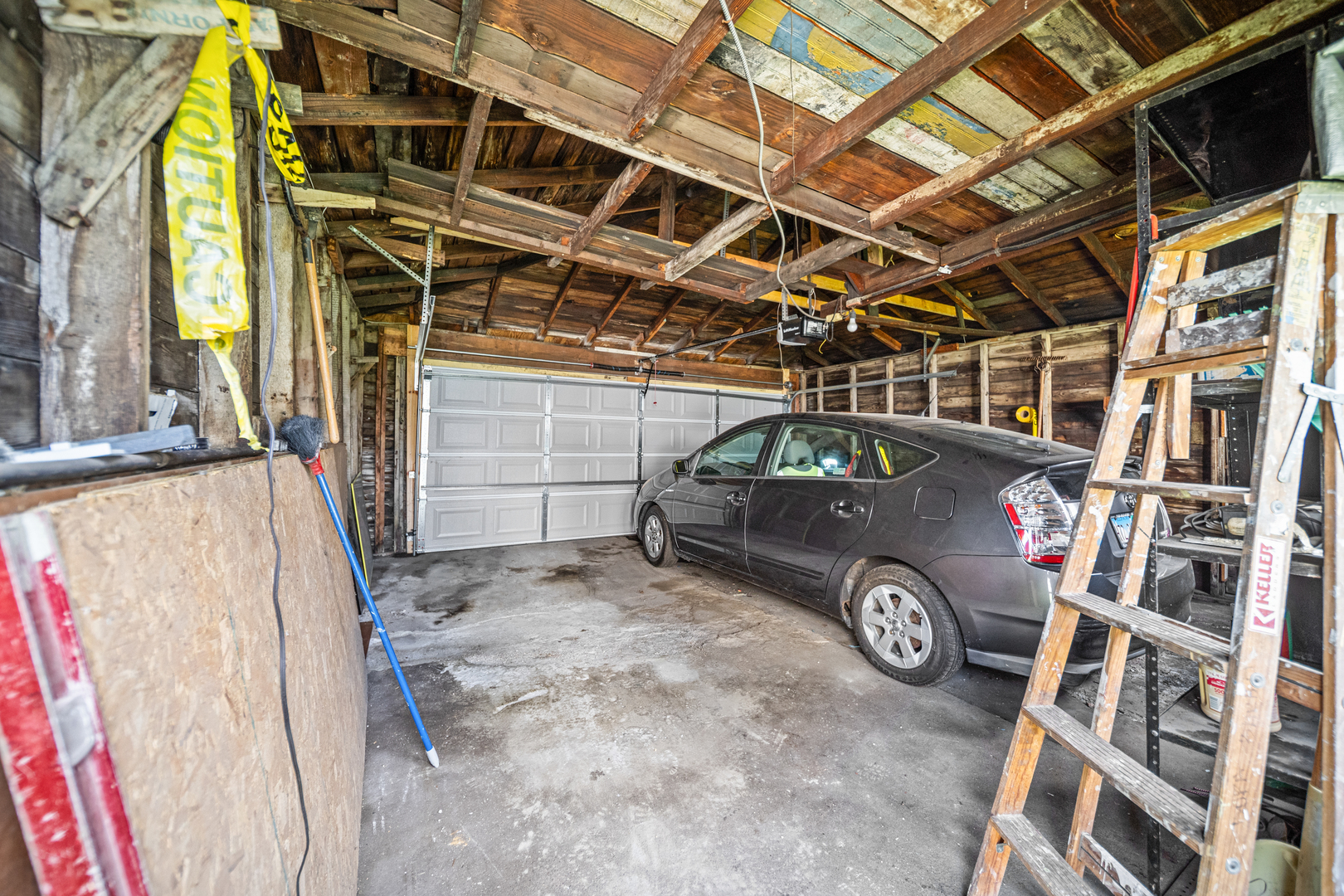 10441 South Avenue H Avenue Chicago IL 60617