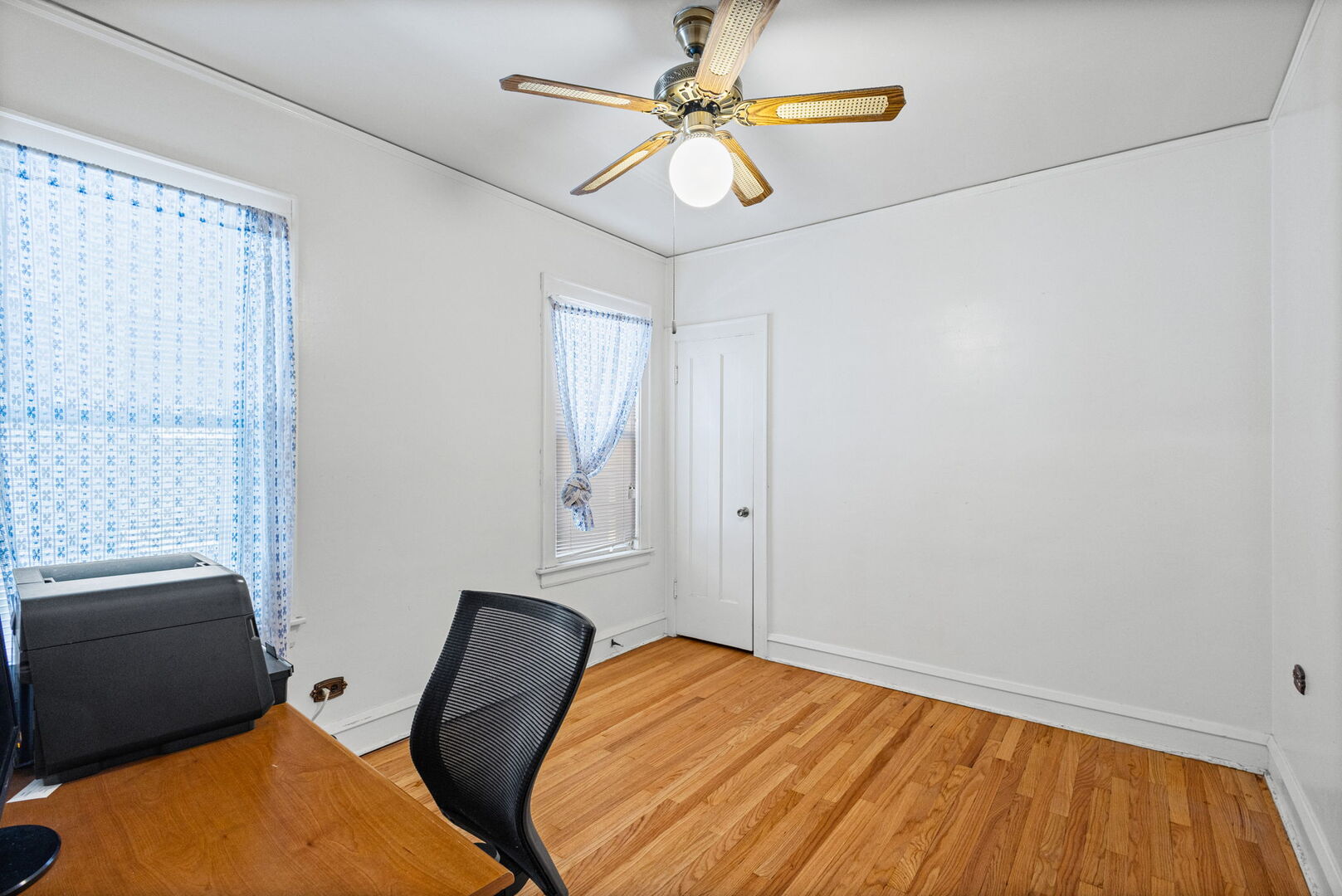 5224 West Oakdale Avenue Chicago IL 60641