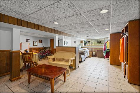5224 West Oakdale Avenue Chicago IL 60641