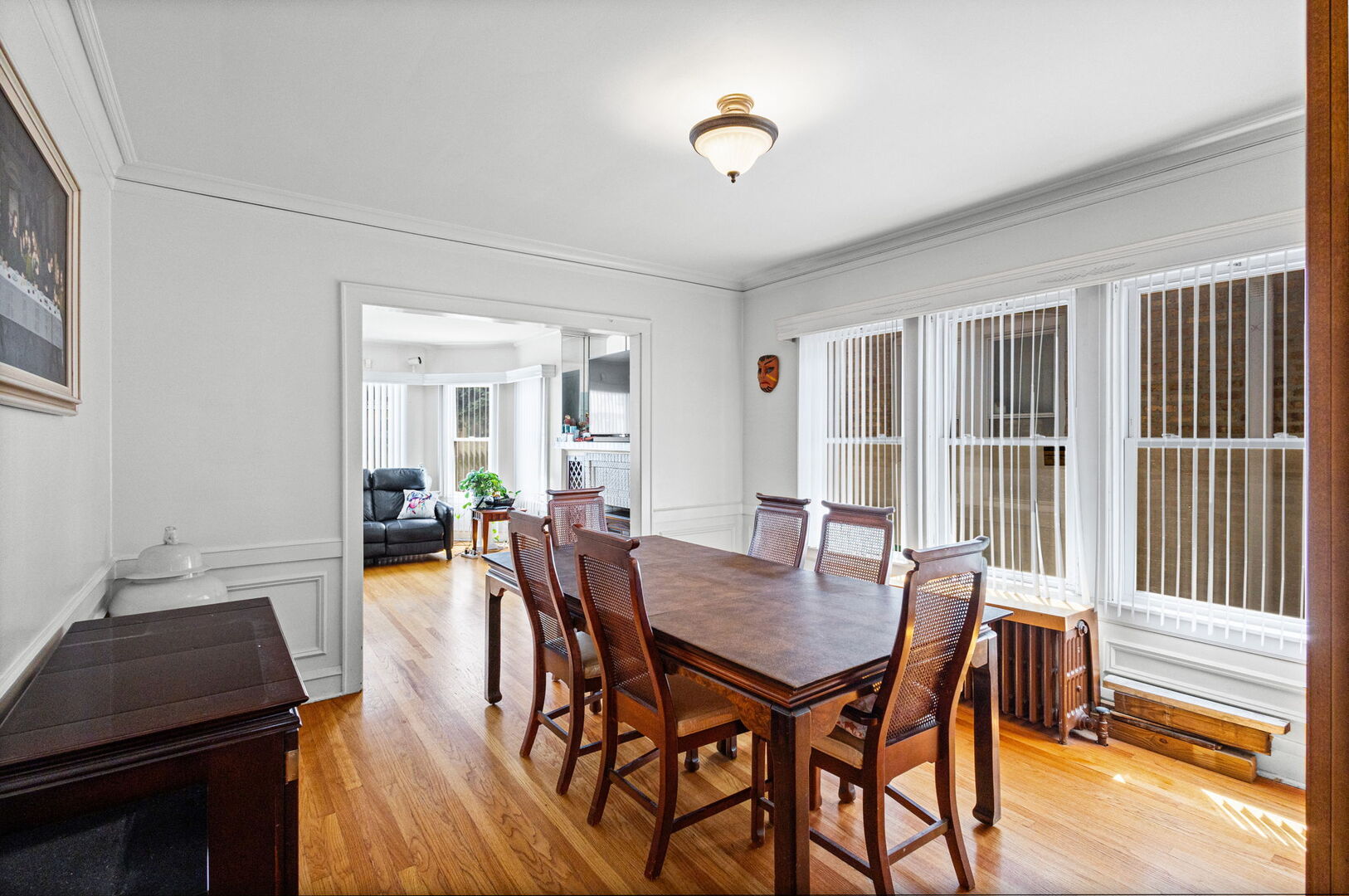 5224 West Oakdale Avenue Chicago IL 60641