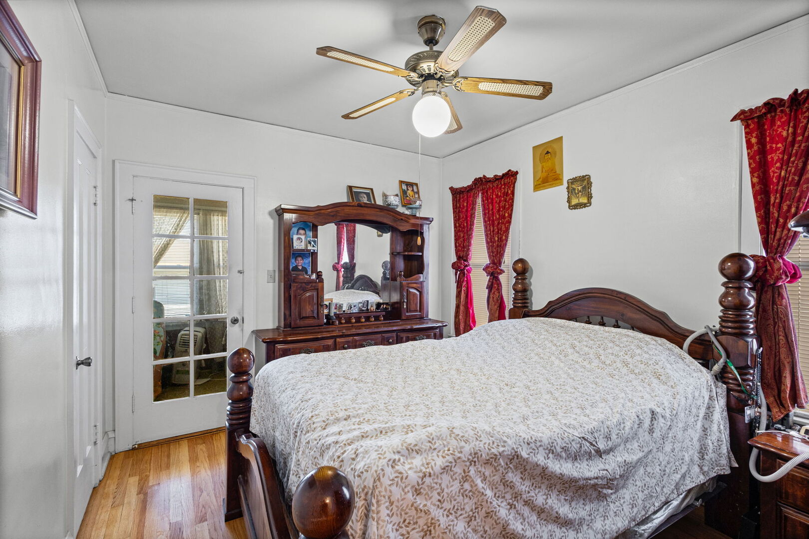 5224 West Oakdale Avenue Chicago IL 60641