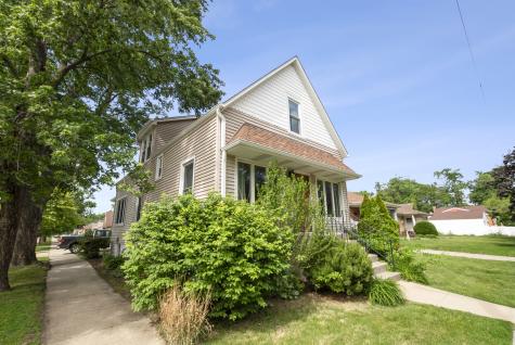 3858 West 99th Street Evergreen Park IL 60805