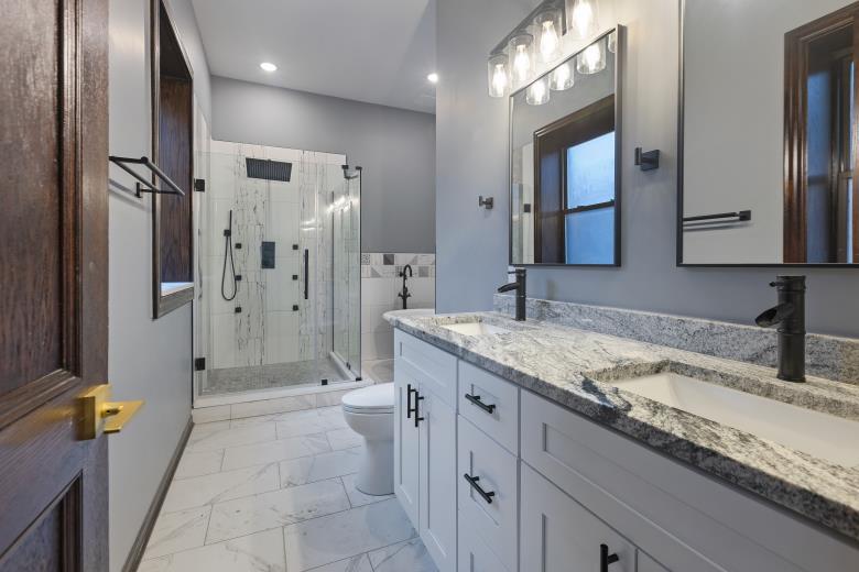 442 East 48th Street Chicago IL 60615