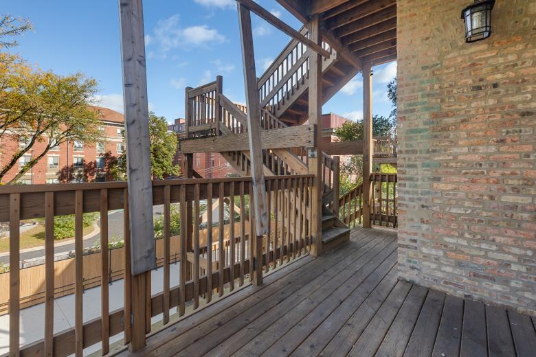 442 East 48th Street Chicago IL 60615