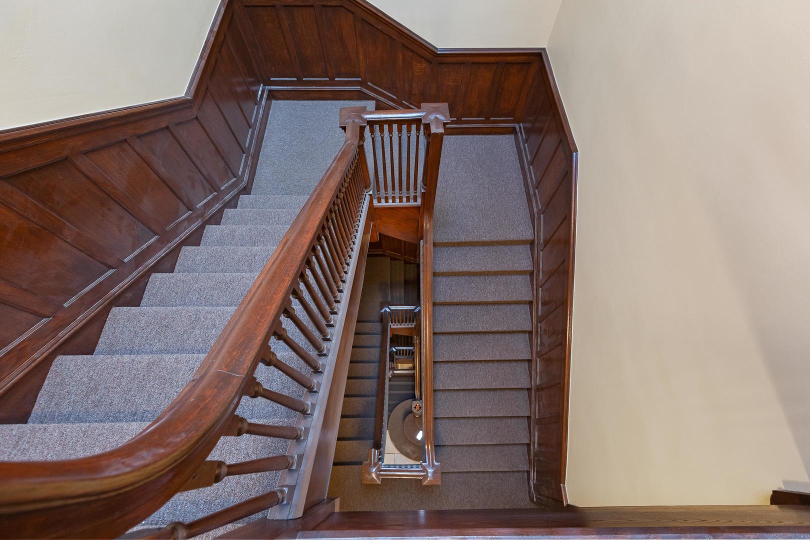 442 East 48th Street Chicago IL 60615