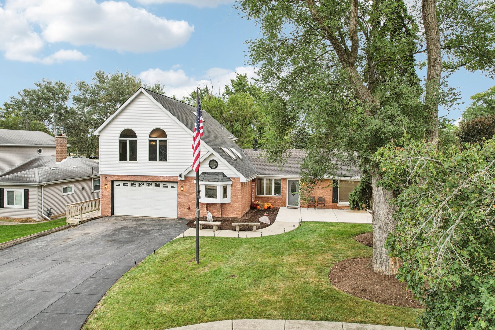 1039 South School Street Lombard IL 60148