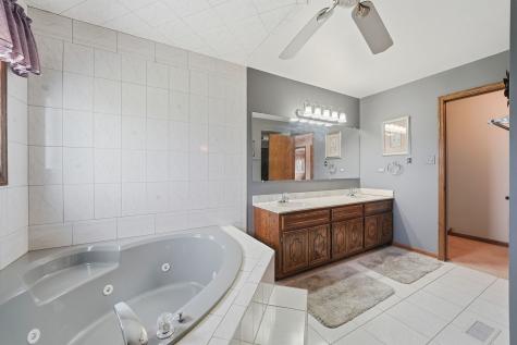 14807 Becky Court Oak Forest IL 60452