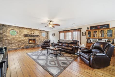 14807 Becky Court Oak Forest IL 60452