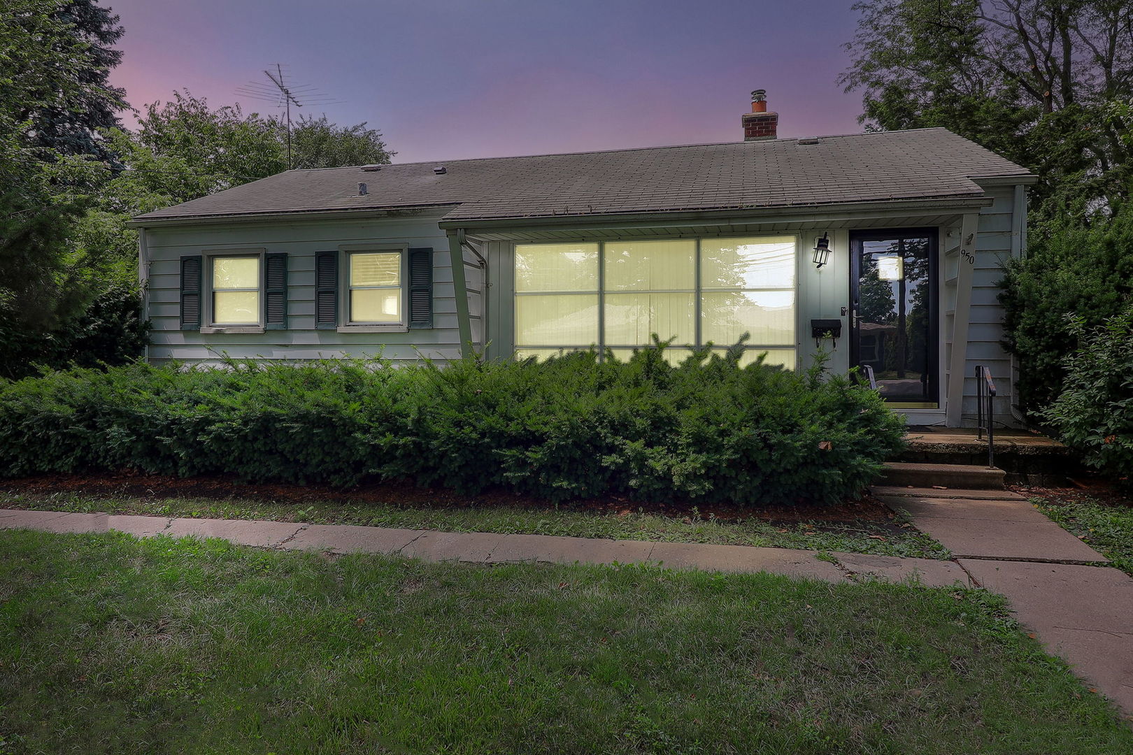 950 Pennsylvania Avenue Aurora IL 60506