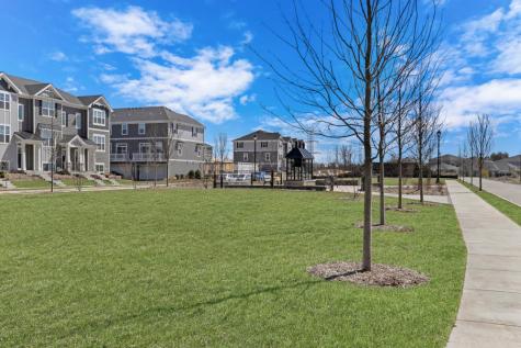 525 Yosemite Way Mundelein IL 60060