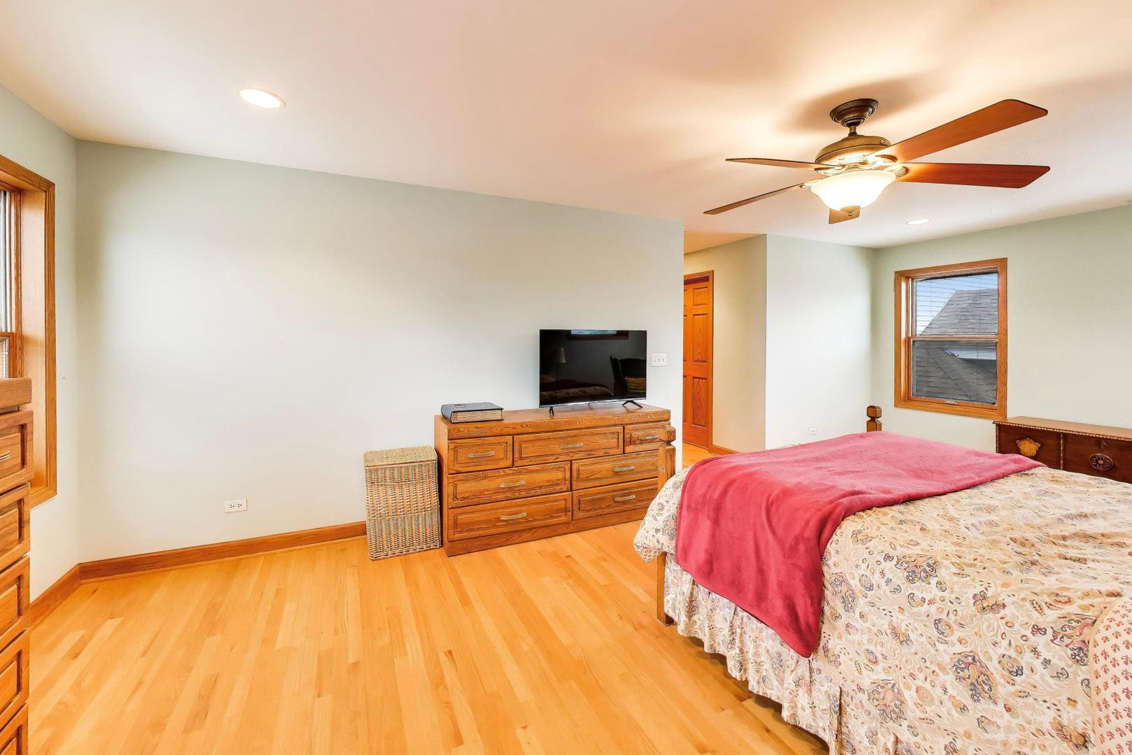 3505 North Nottingham Avenue Chicago IL 60634