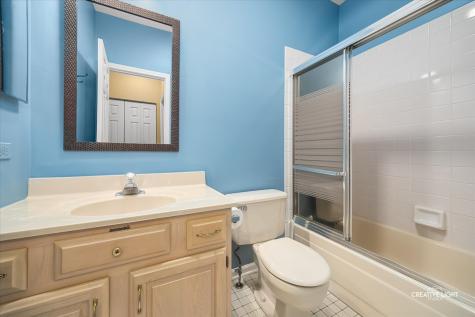 595 Golfers Lane Bartlett IL 60103