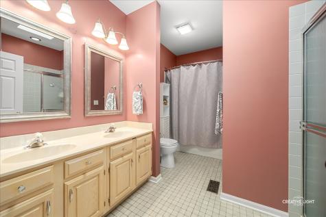 595 Golfers Lane Bartlett IL 60103