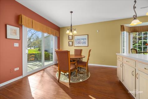 595 Golfers Lane Bartlett IL 60103