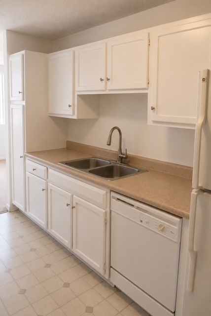 2200 South Stewart Avenue Lombard IL 60148