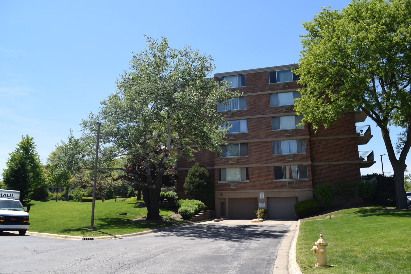 2200 South Stewart Avenue Lombard IL 60148