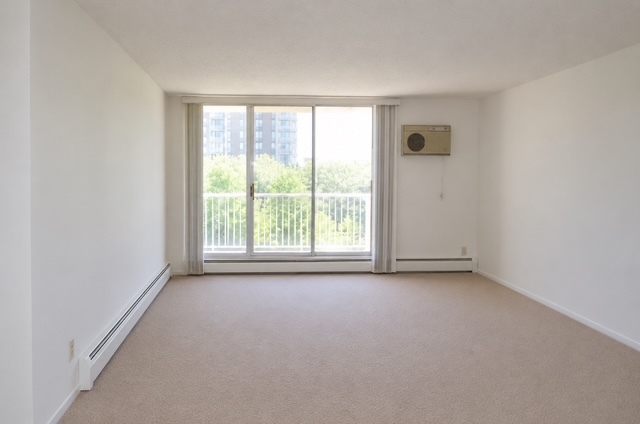 2200 South Stewart Avenue Lombard IL 60148