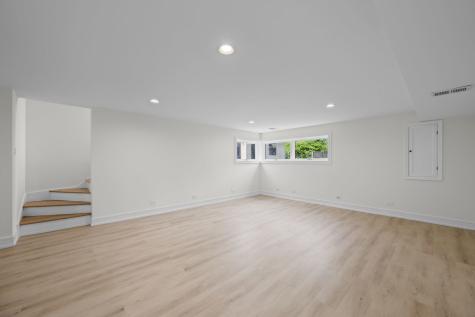 1024 Arbor Lane Glenview IL 60025