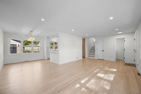 1024 Arbor Lane Glenview IL 60025