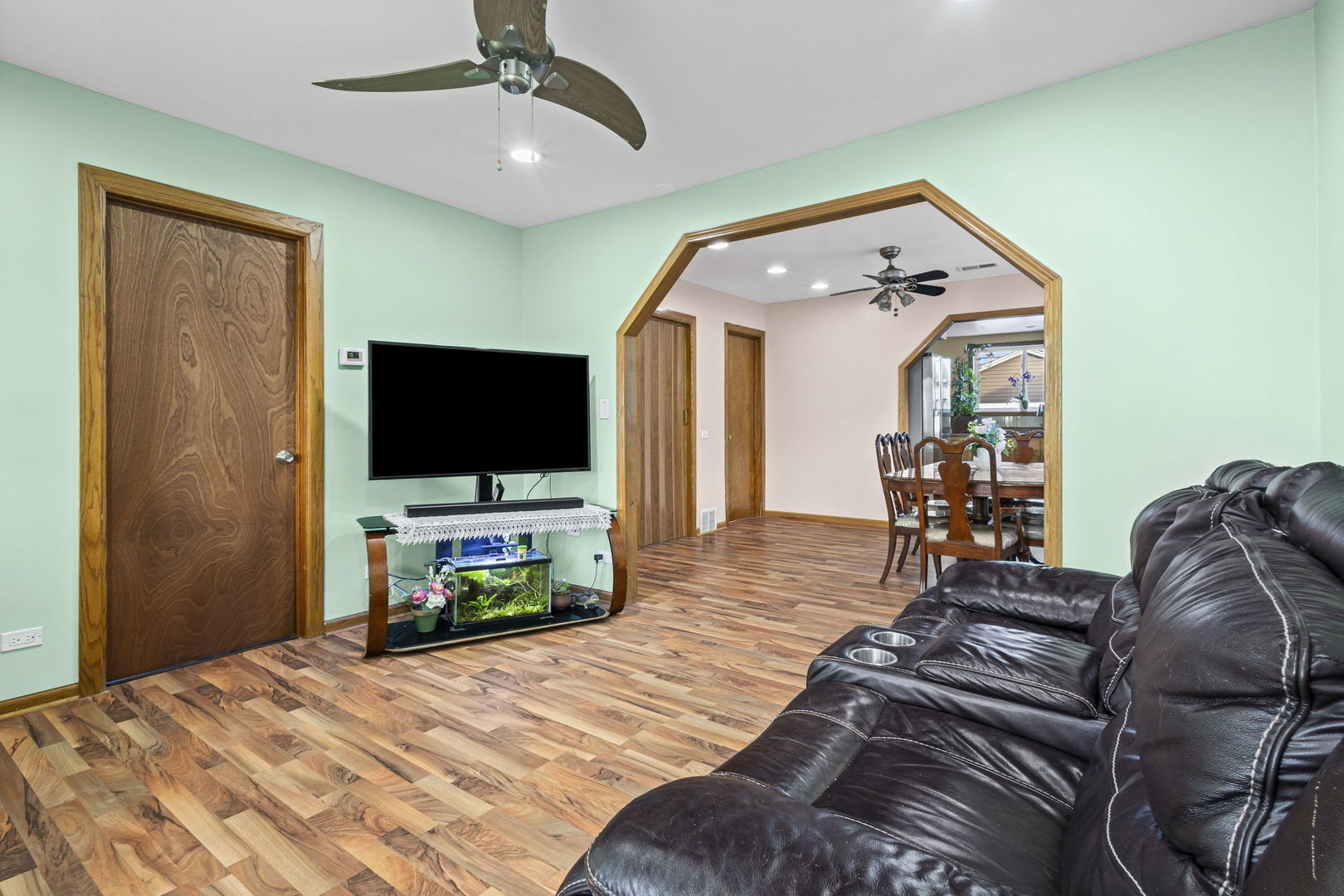 4901 South Lorel Avenue Chicago IL 60638