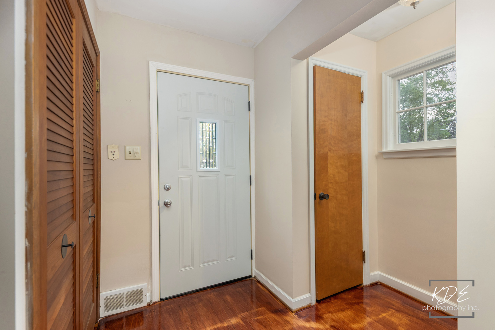 210 South Gladstone Avenue Aurora IL 60506