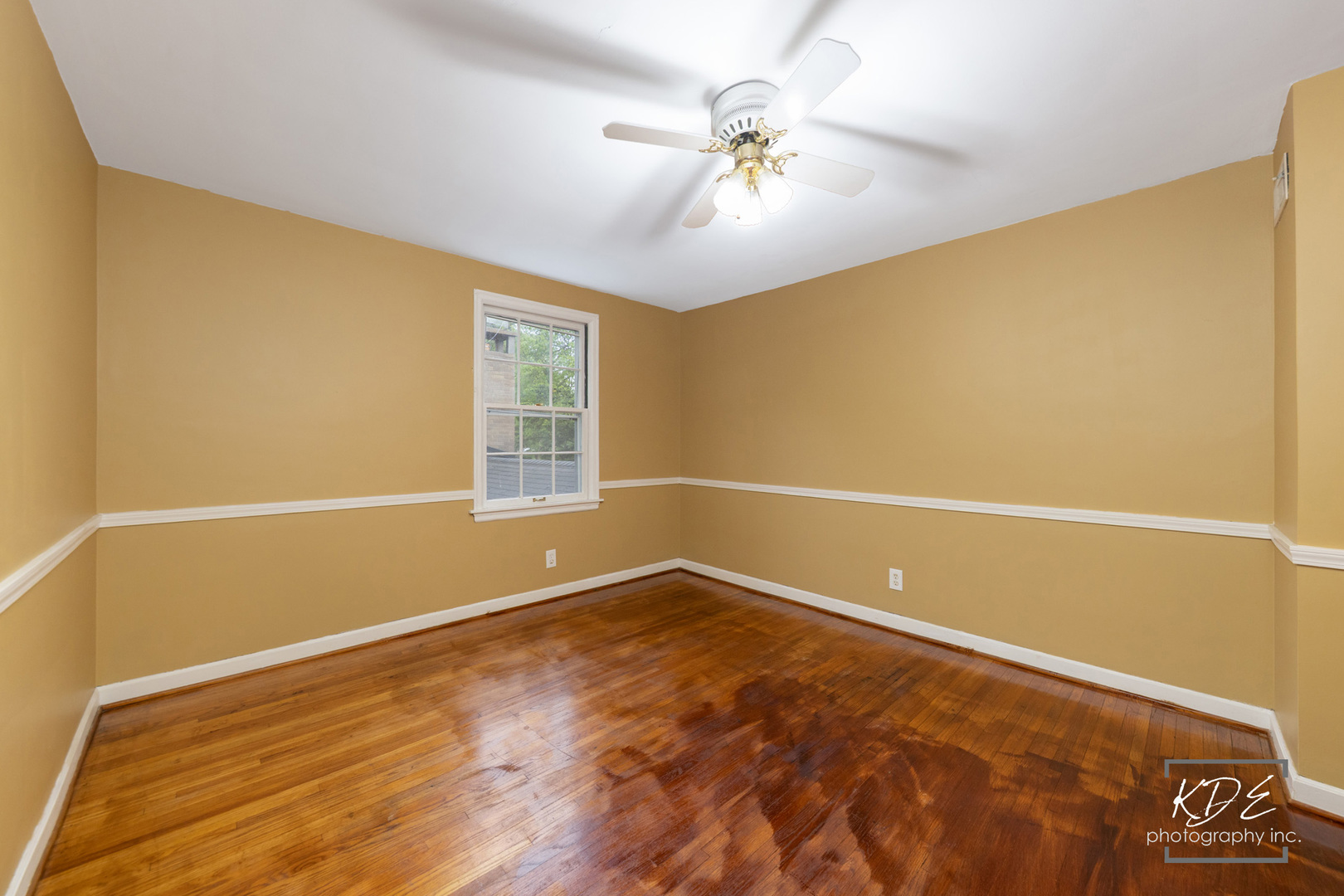 210 South Gladstone Avenue Aurora IL 60506
