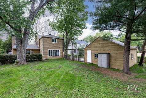 210 South Gladstone Avenue Aurora IL 60506