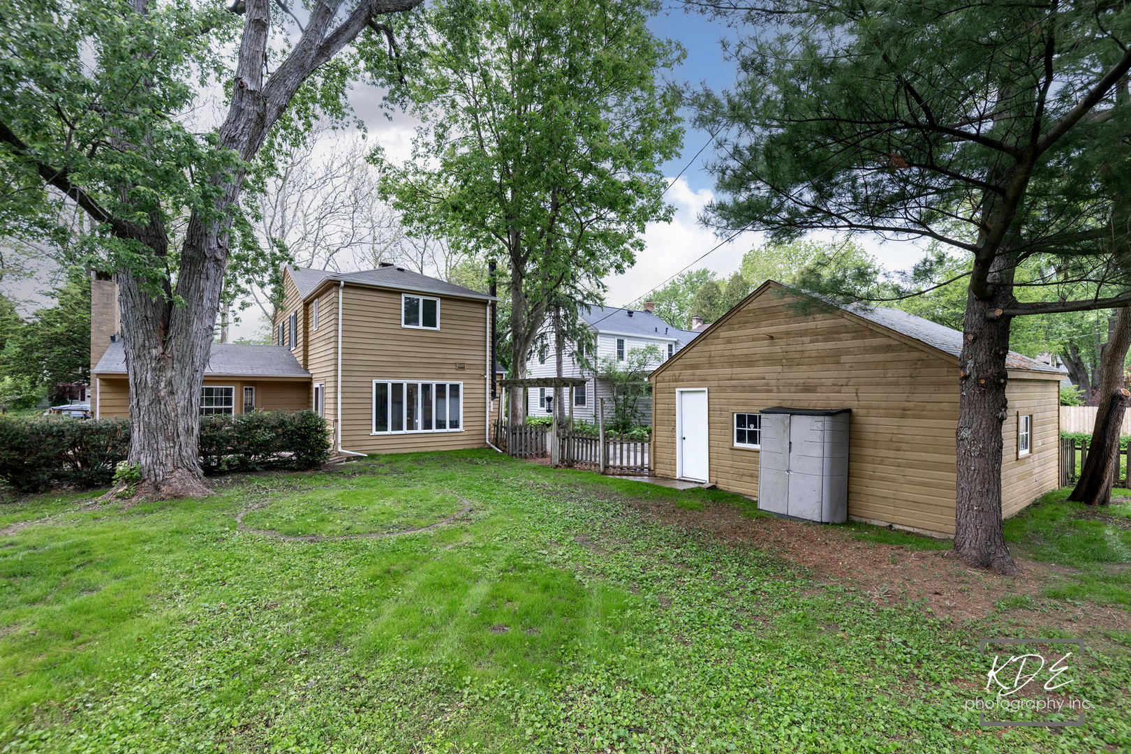 210 South Gladstone Avenue Aurora IL 60506