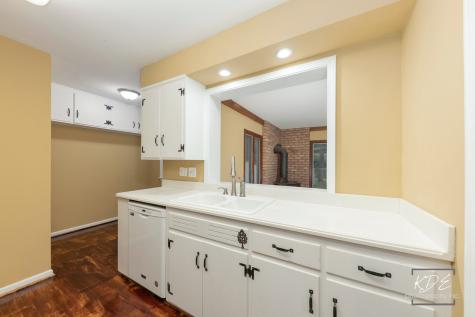 210 South Gladstone Avenue Aurora IL 60506