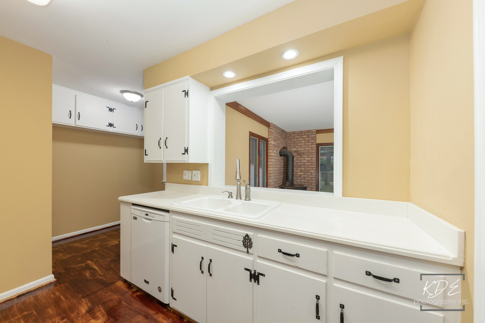 210 South Gladstone Avenue Aurora IL 60506